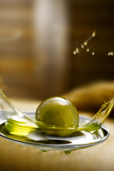 Cosmetici naturali all’olio d’oliva: proprietà e vantaggi